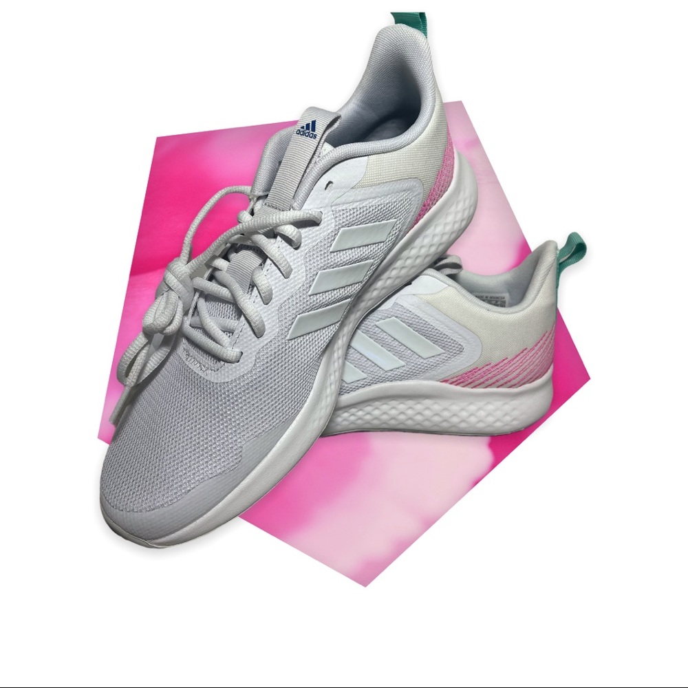 ADIDAS Fluidstreet White Women’s Running Shoes 10